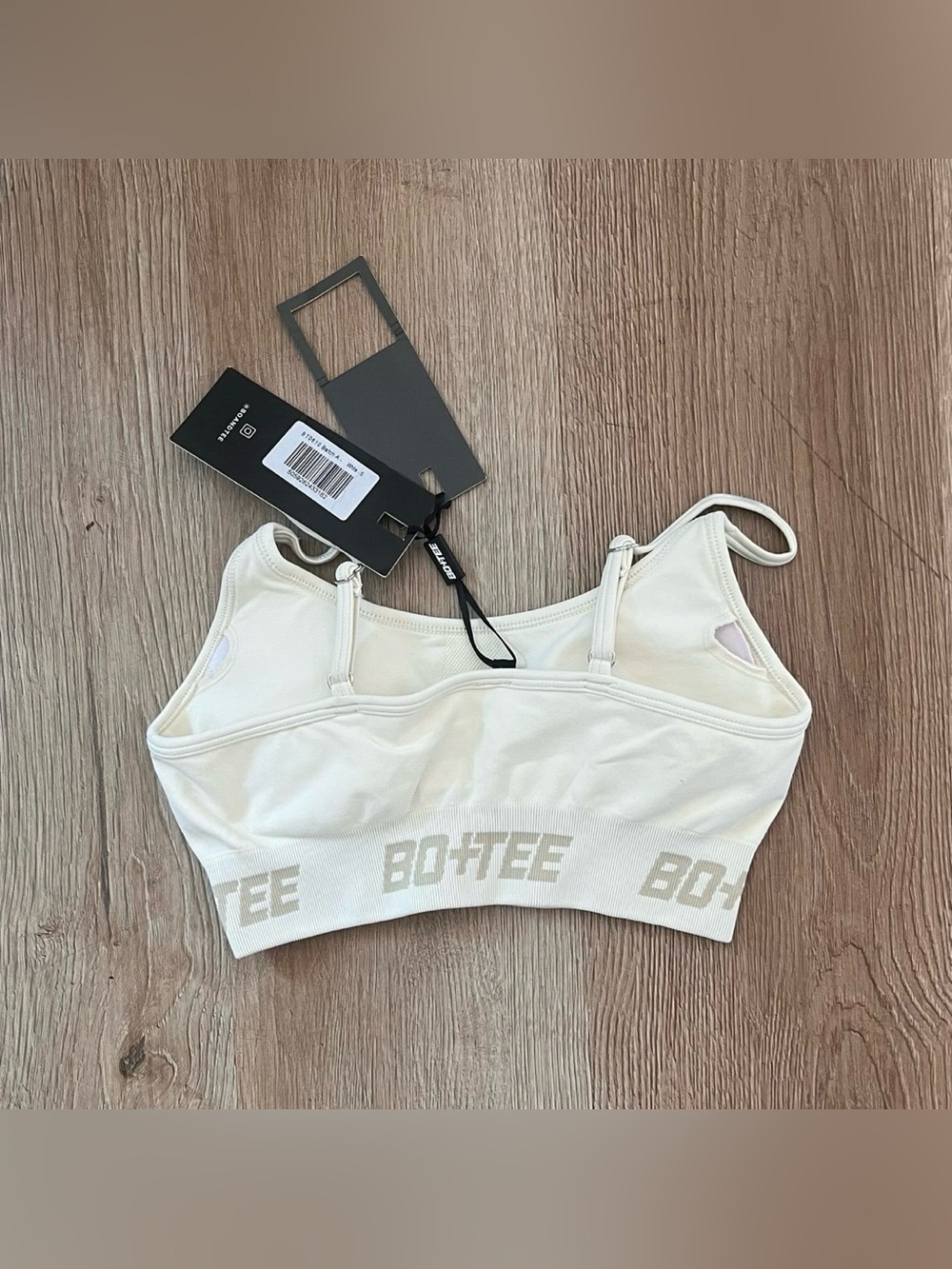 Bo+Tee Sports Bra - Picture 2 of 2